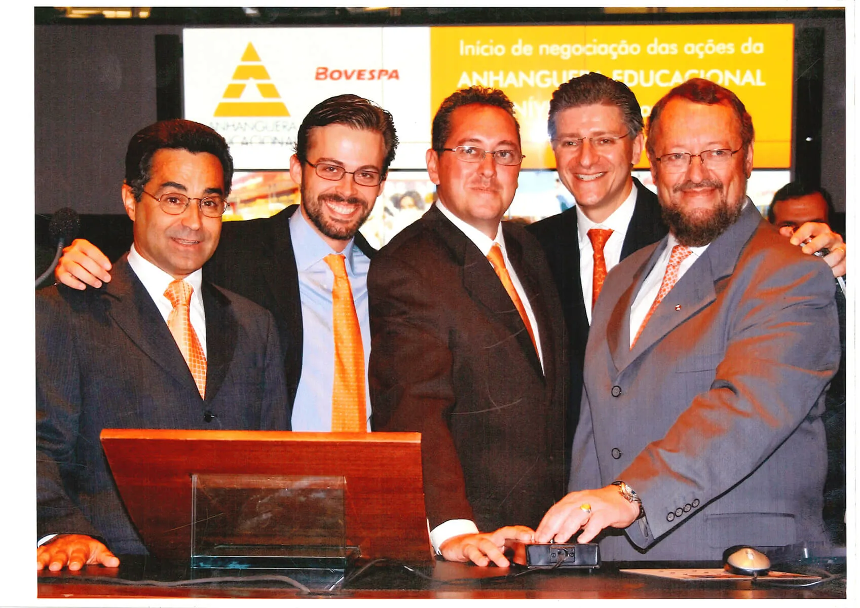 Fusão Anhanguera e Kroton